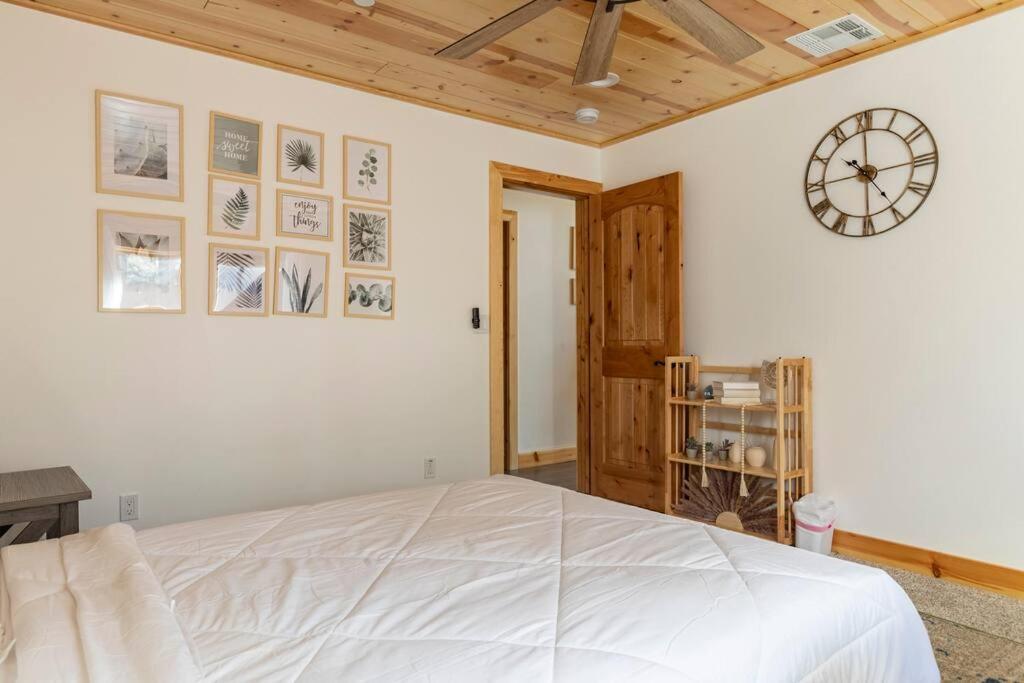 Modern Family Cabin Mins To Lake, Slopes & Hikes Big Bear City Exterior foto