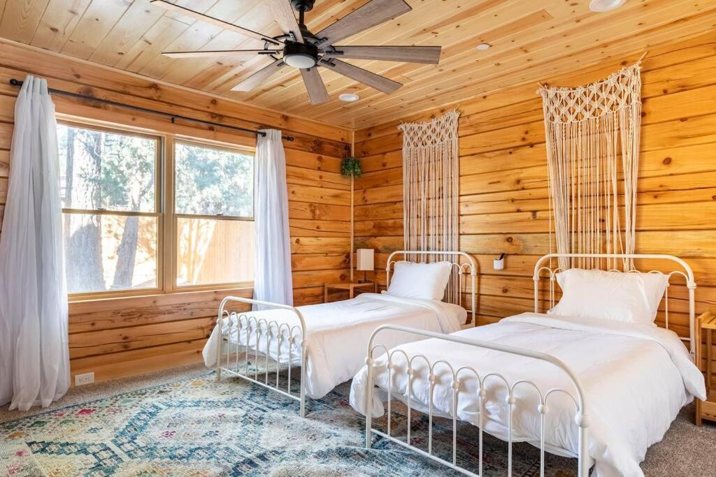 Modern Family Cabin Mins To Lake, Slopes & Hikes Big Bear City Exterior foto