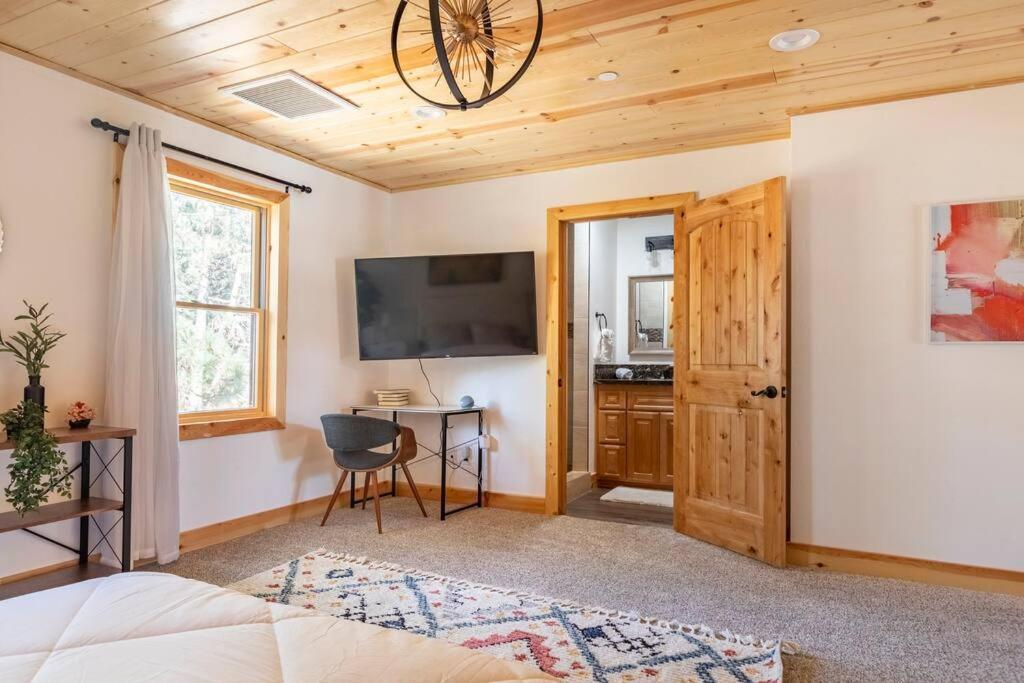 Modern Family Cabin Mins To Lake, Slopes & Hikes Big Bear City Exterior foto